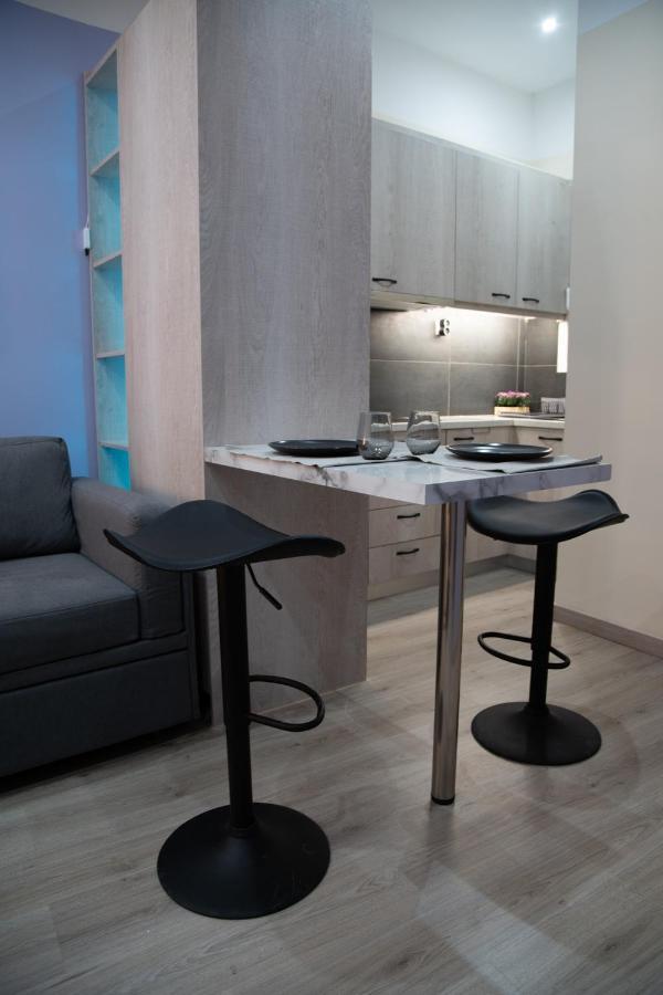 Modern Apartment Downtown 雅典 外观 照片